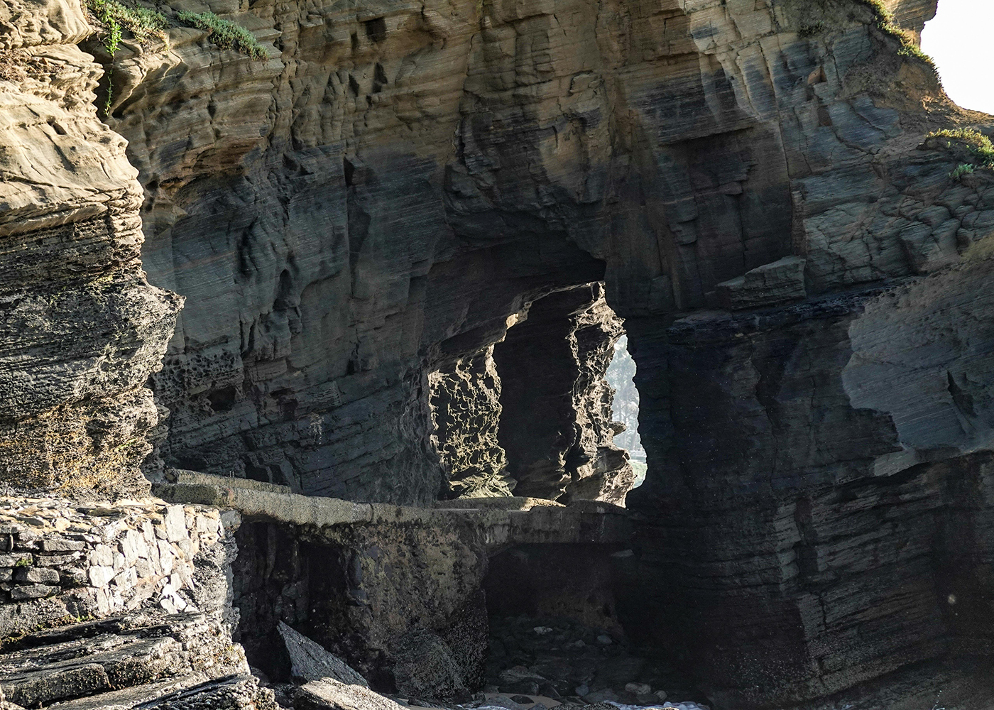 Hole in the Wall, Ballito - Short-term Rentals on the North Coast of KwaZulu-Natal.